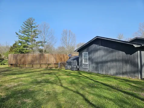 9769 Stuyvesant Street Benton IL 62812
