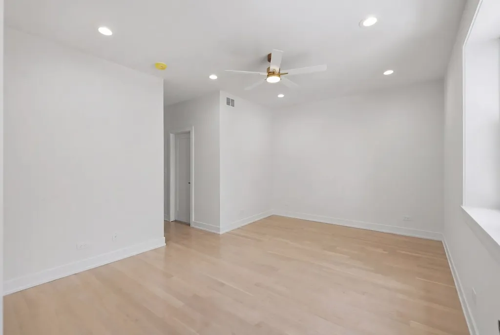 6707 West Imlay Street Chicago IL 60631