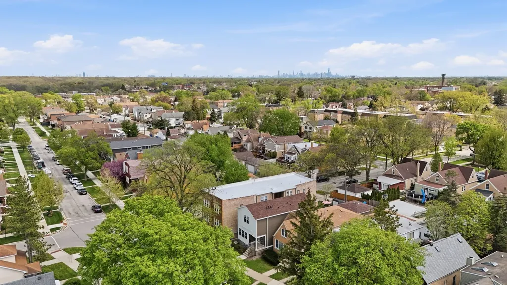 6707 West Imlay Street Chicago IL 60631