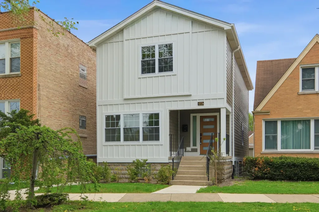 6707 West Imlay Street Chicago IL 60631