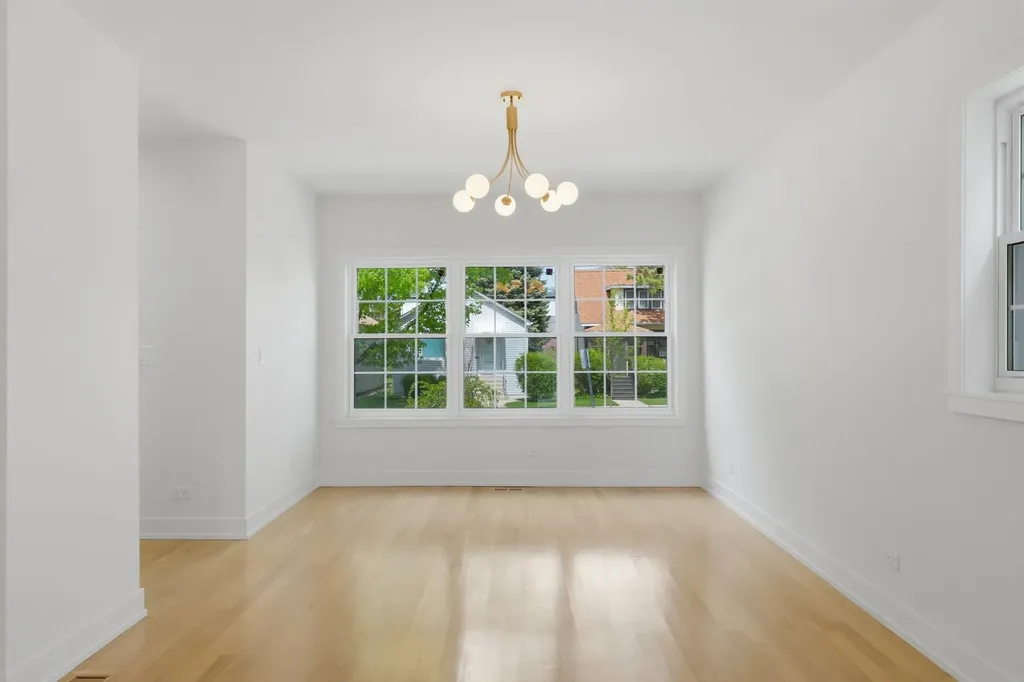 6707 West Imlay Street Chicago IL 60631