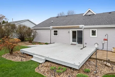 537 Erma Drive Lake Holiday IL 60552