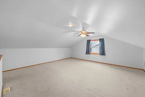 537 Erma Drive Lake Holiday IL 60552
