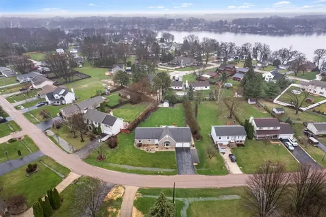 537 Erma Drive Lake Holiday IL 60552