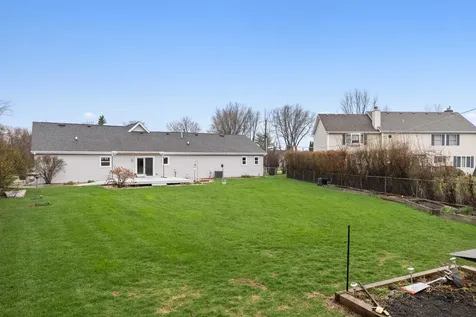 537 Erma Drive Lake Holiday IL 60552