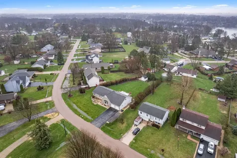 537 Erma Drive Lake Holiday IL 60552