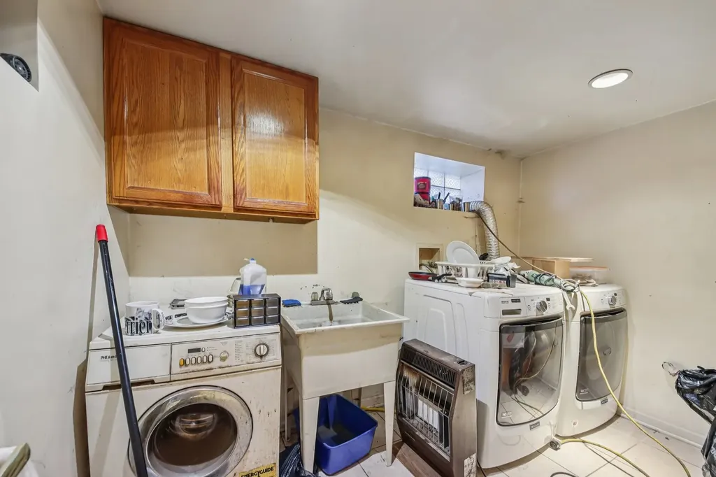 3832 North Oak Park Avenue Chicago IL 60634