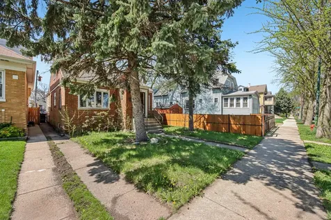 3832 North Oak Park Avenue Chicago IL 60634