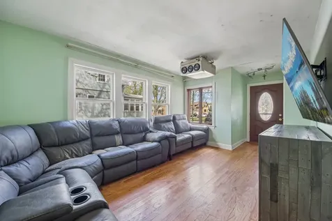3832 North Oak Park Avenue Chicago IL 60634