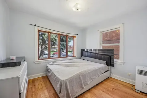 3832 North Oak Park Avenue Chicago IL 60634
