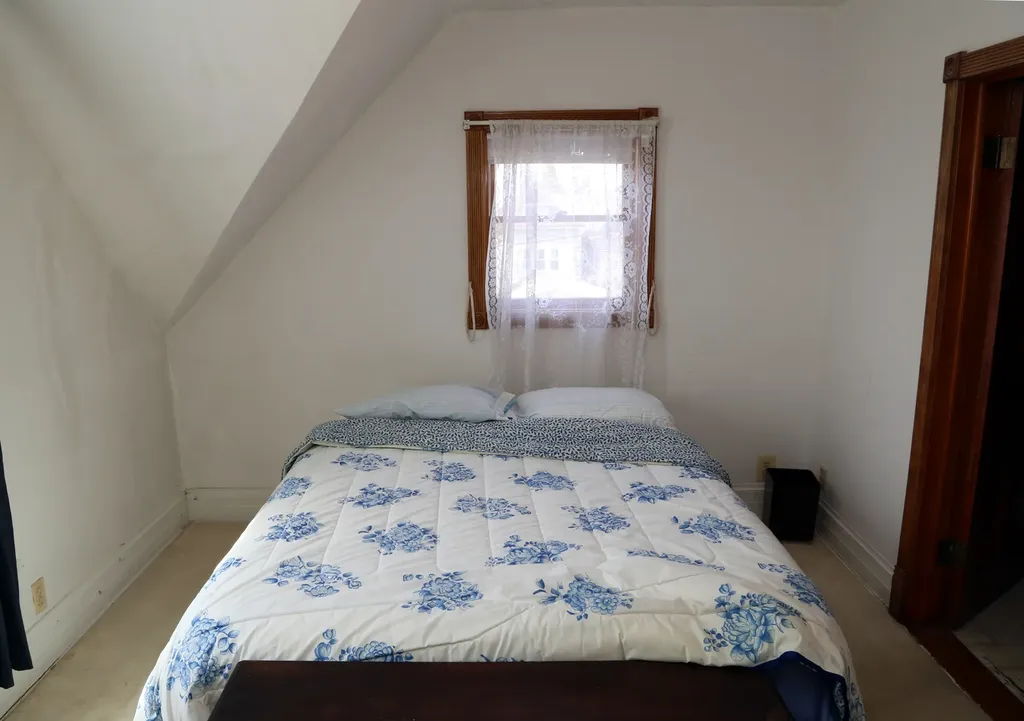 4644 North Kennicott Avenue Chicago IL 60630