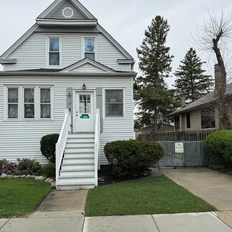 4644 North Kennicott Avenue Chicago IL 60630
