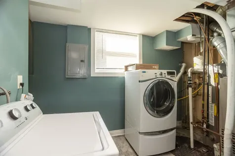 382 Chappel Avenue Calumet City IL 60409