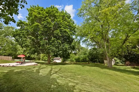 703 Crestview Drive Ingleside IL 60041