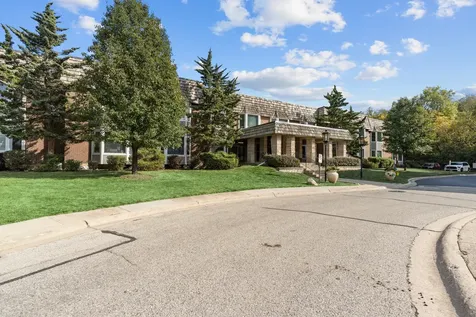 2300 Windsor Mall Court Park Ridge IL 60068