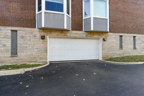2300 Windsor Mall Court Park Ridge IL 60068
