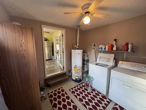212 West Allmon Street Salem IL 62881