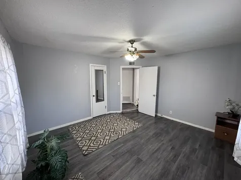 212 West Allmon Street Salem IL 62881