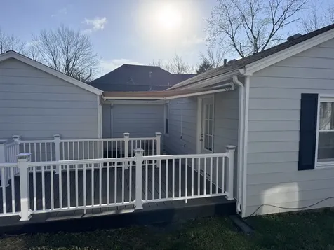 212 West Allmon Street Salem IL 62881