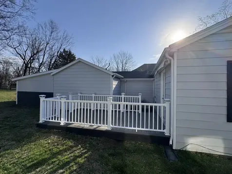 212 West Allmon Street Salem IL 62881