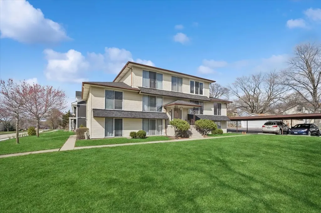 108 South 14th Street St. Charles IL 60174