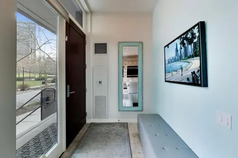 208 North Park Drive Chicago IL 60601