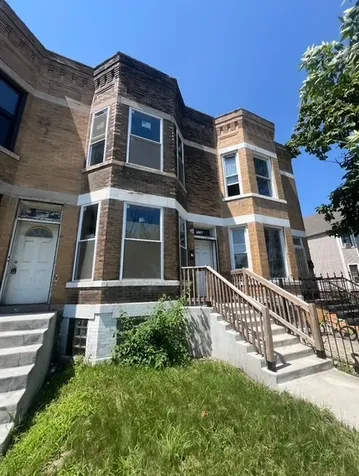 6756 South Lafayette Avenue Chicago IL 60621