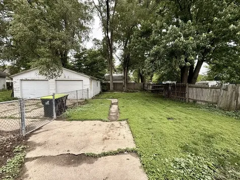 1005 East Main Street Clinton IL 61727