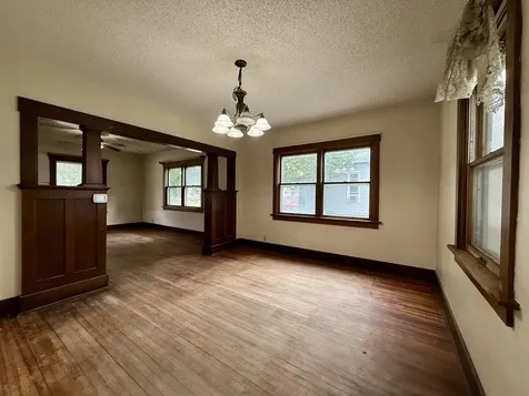 1005 East Main Street Clinton IL 61727