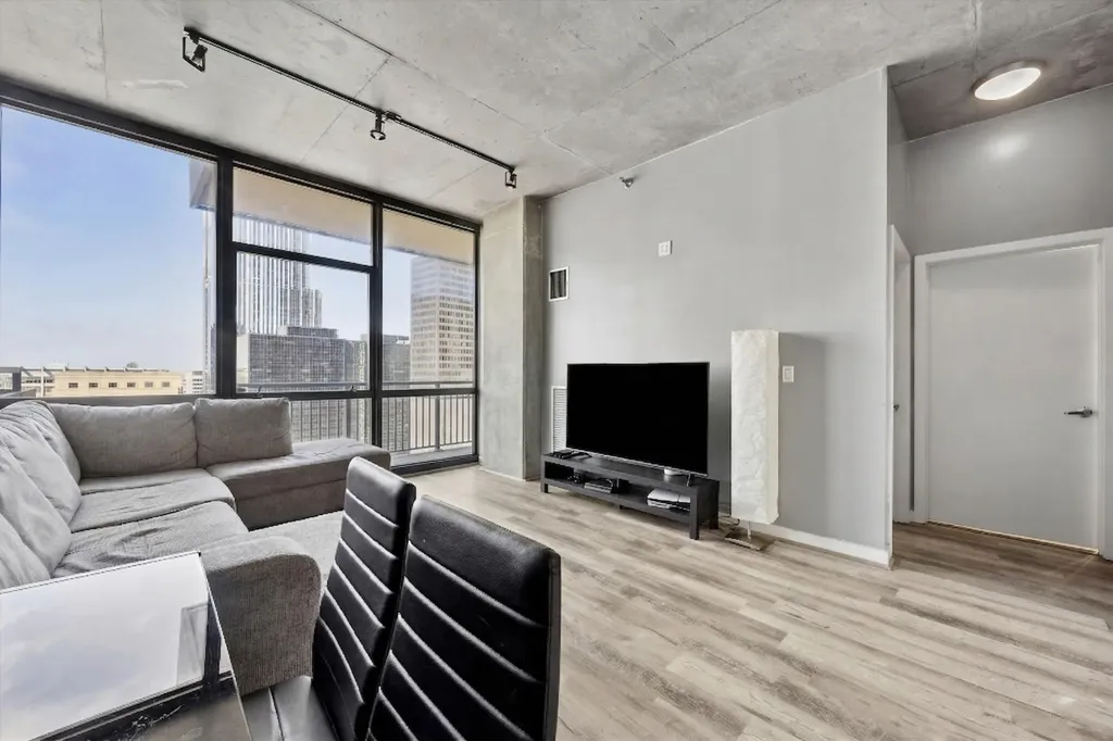 235 West Van Buren Street Chicago IL 60607