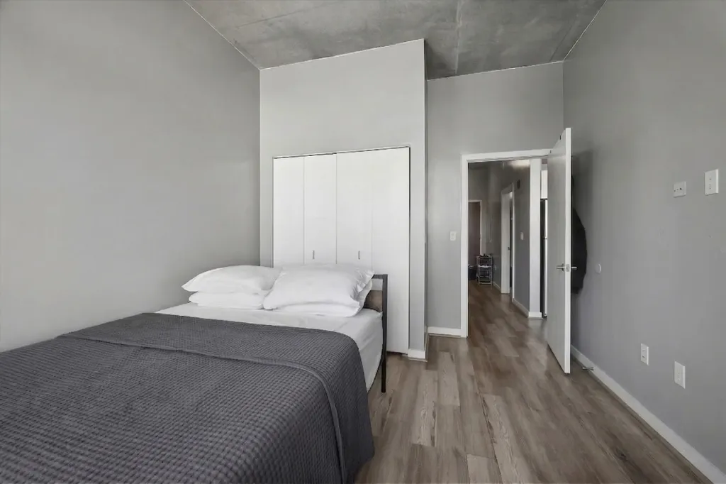 235 West Van Buren Street Chicago IL 60607