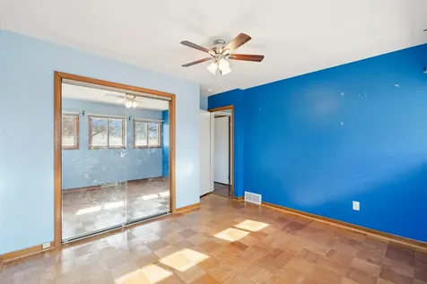 5019 34TH Avenue A Moline IL 61265