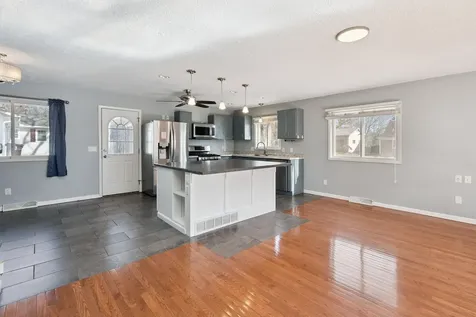 5019 34TH Avenue A Moline IL 61265
