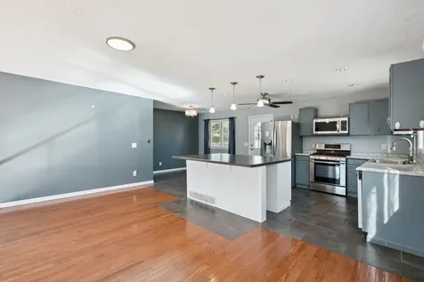 5019 34TH Avenue A Moline IL 61265