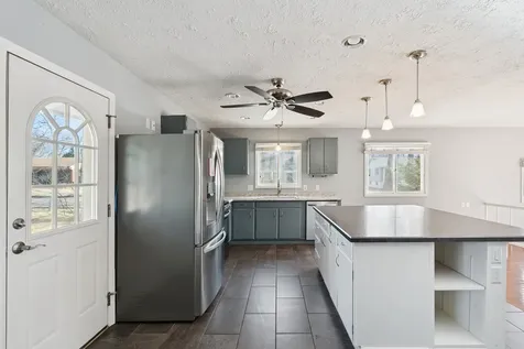5019 34TH Avenue A Moline IL 61265