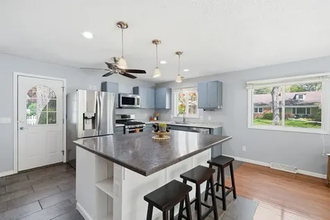 5019 34TH Avenue A Moline IL 61265