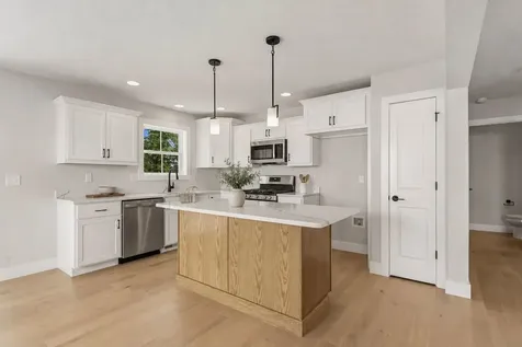 22 Meadow Drive Monticello IL 61856