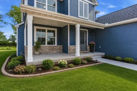 22 Meadow Drive Monticello IL 61856