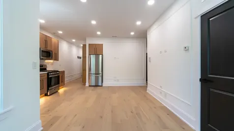 1906 West Ainslie Street Chicago IL 60640