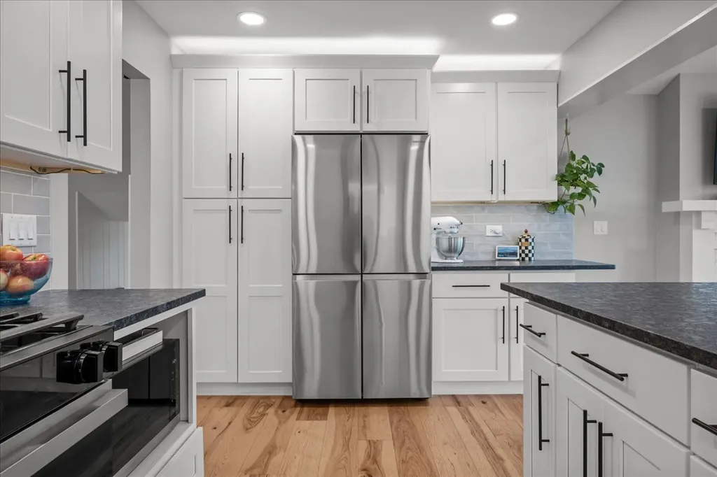 1033 Royal Saint George Drive Naperville IL 60563
