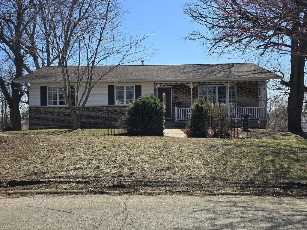 812 10TH Avenue Fulton IL 61252