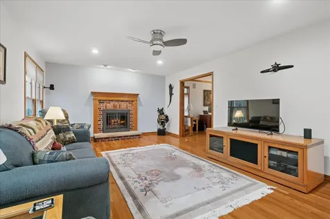 602 Birch Lane Fox River Grove IL 60021
