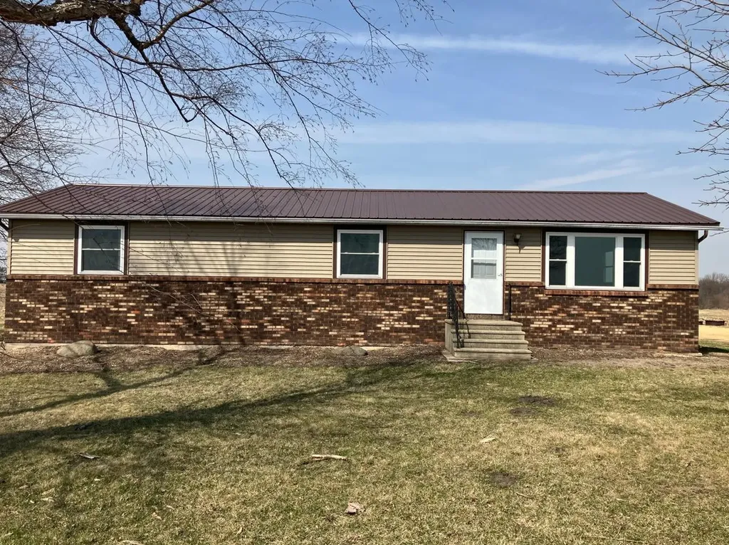 26292 Covell Road Sterling IL 61081