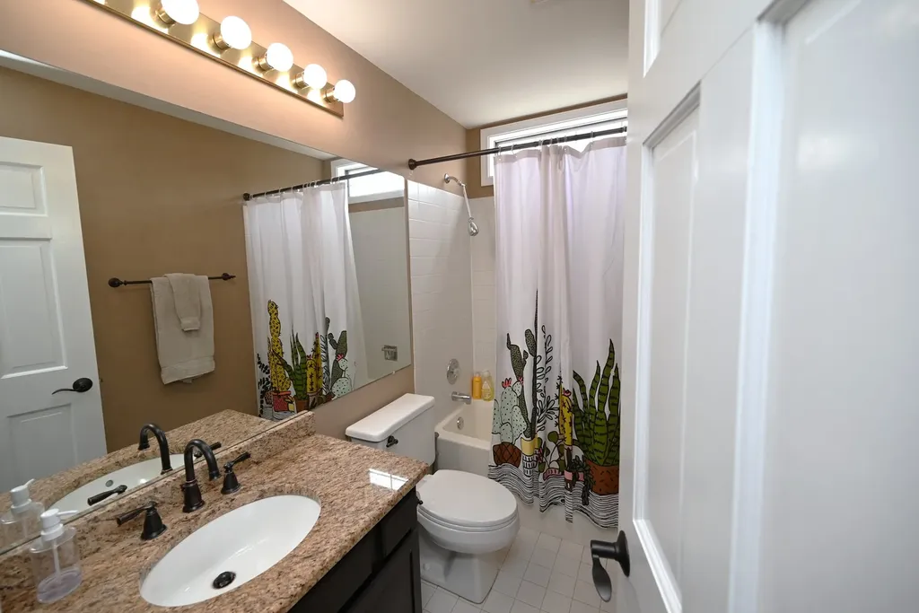 1216 William Drive Lake Zurich IL 60047