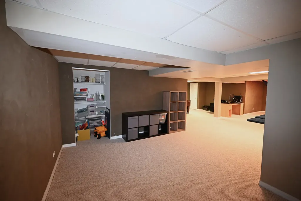 1216 William Drive Lake Zurich IL 60047