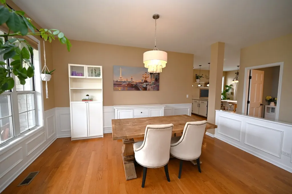 1216 William Drive Lake Zurich IL 60047