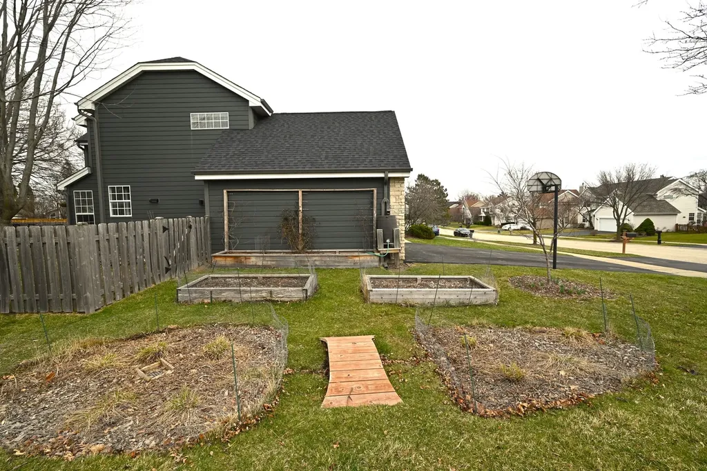 1216 William Drive Lake Zurich IL 60047