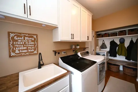 1216 William Drive Lake Zurich IL 60047