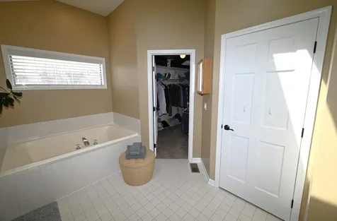 1216 William Drive Lake Zurich IL 60047