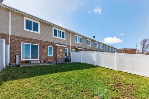 8166 West 87th Street Hickory Hills IL 60457